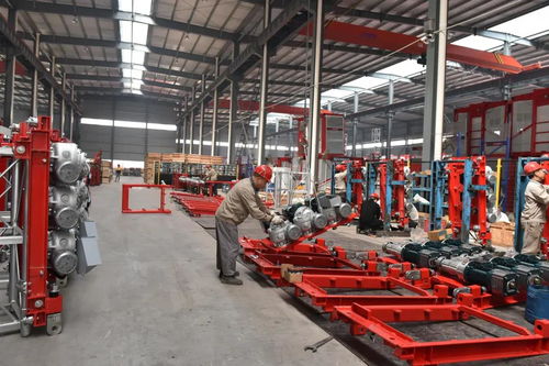 柳工與江漢建機(jī)強(qiáng)強(qiáng)聯(lián)手，共筑全球建筑起重機(jī)械“中國(guó)名片”